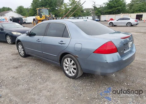 2007 Honda Accord 3.0 Ex from USA, damaged, VIN 1HGCM66817A058321